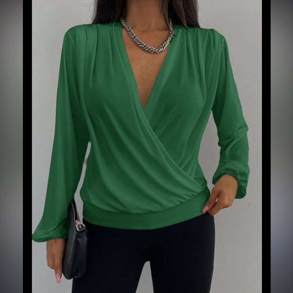 Emerald Green Bubble Hem Blouse
